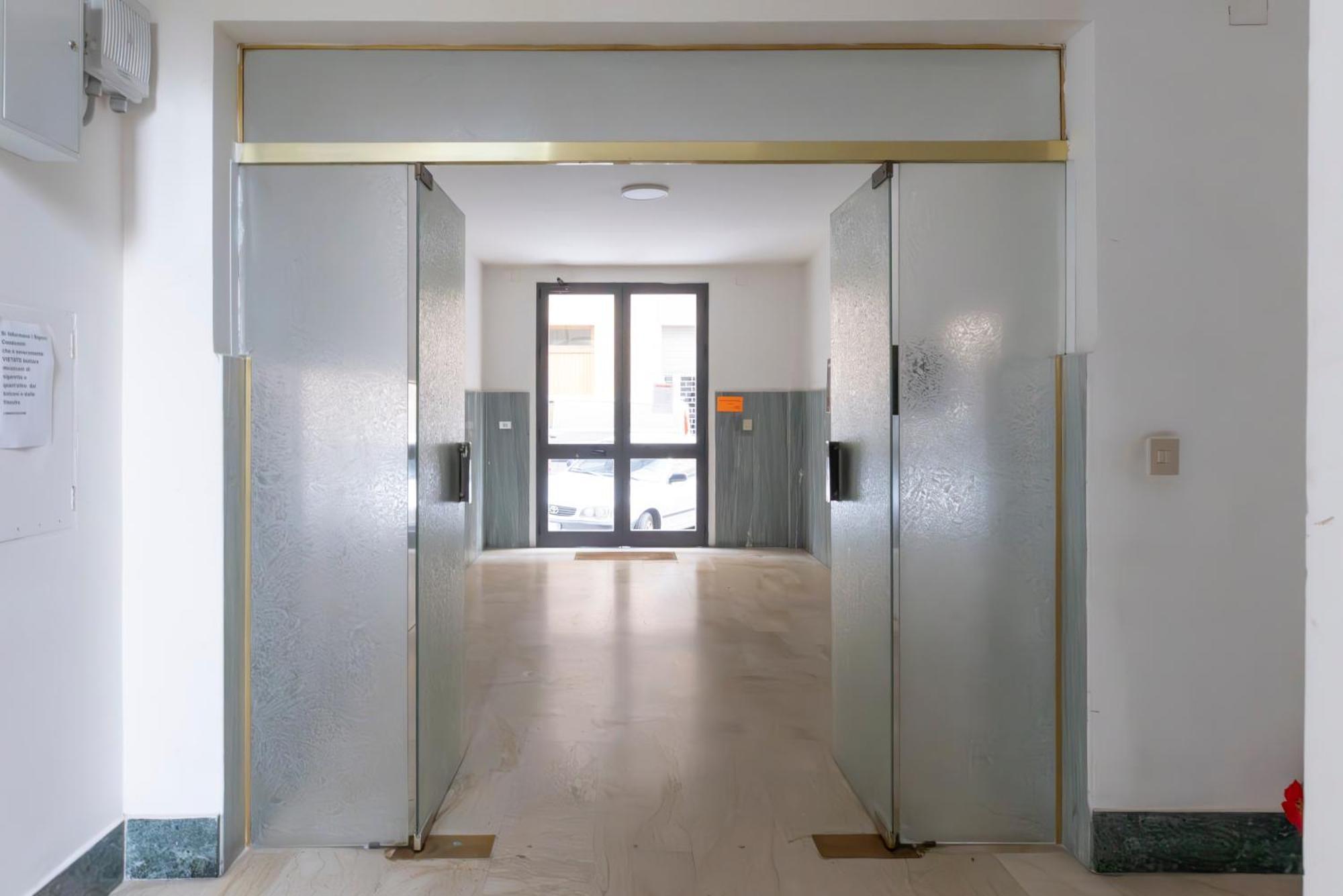 Quarzo. Modern Rooms Каляри Екстериор снимка